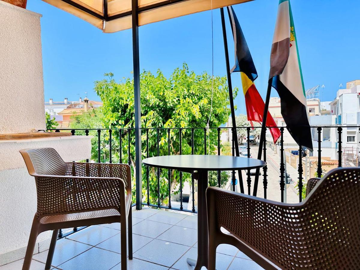 Apartamentos Turisticos Santo Rostro Chipiona Exteriör bild